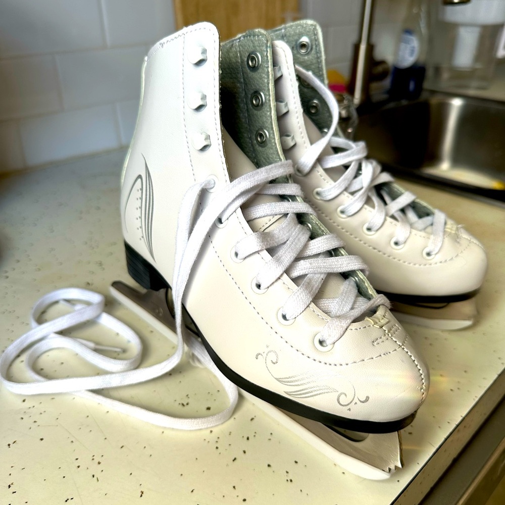 Girls figure ice skates